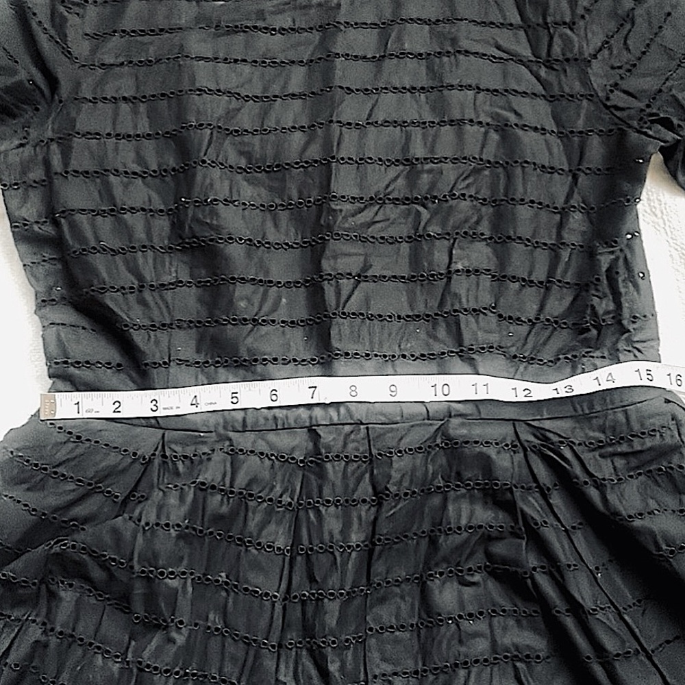 GAP black fit and flare textured dress size 8 - Picture 9 of 11